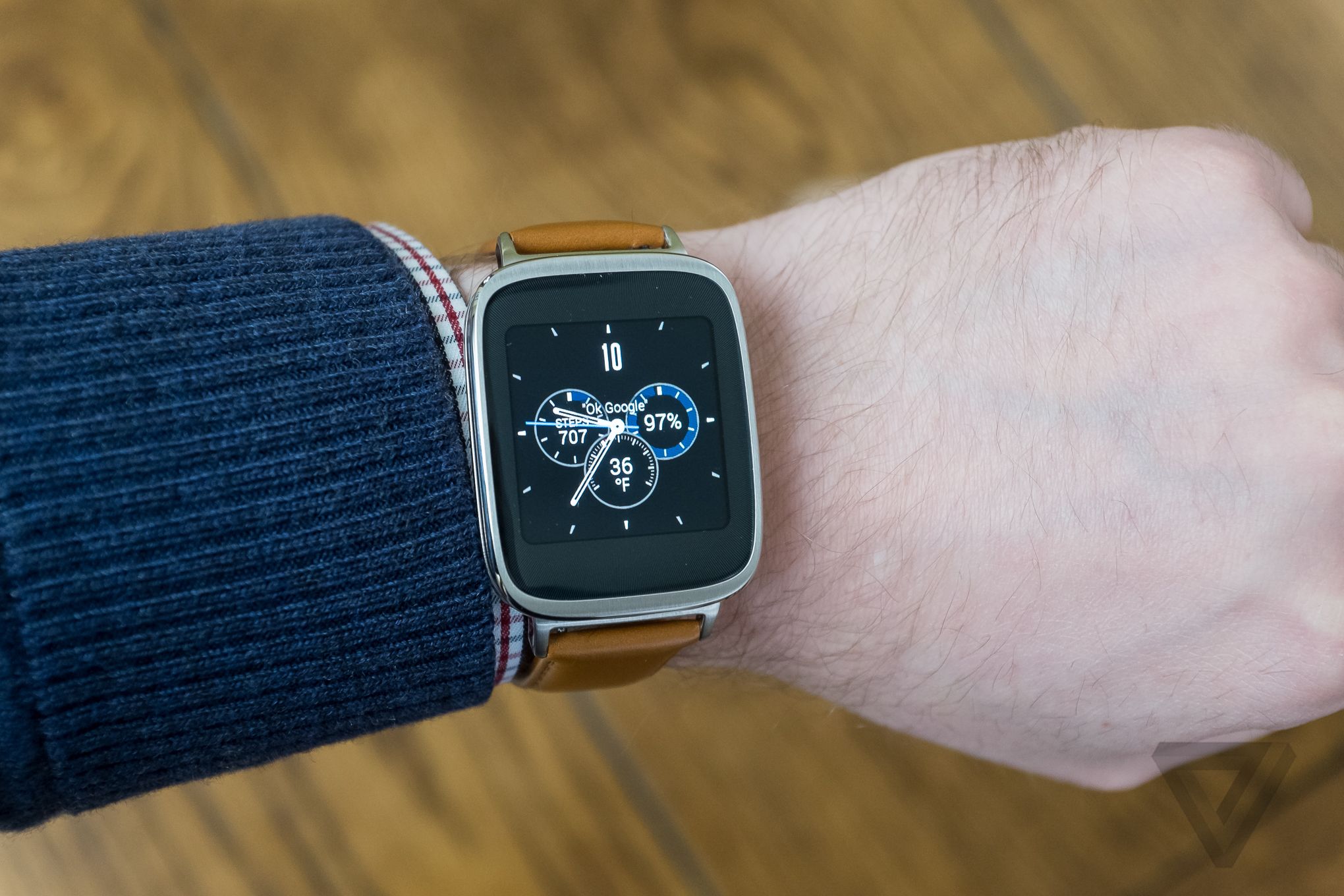 Asus Says Apple Watch Edition Customers Are Crazy