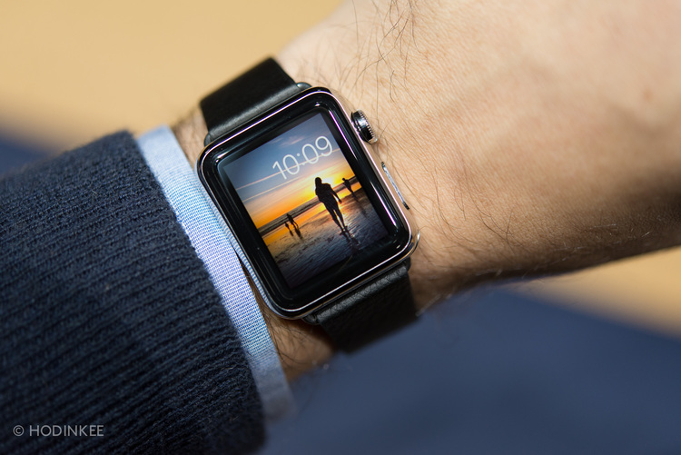 Apple Watch Can't Do That: Save And Share Photos