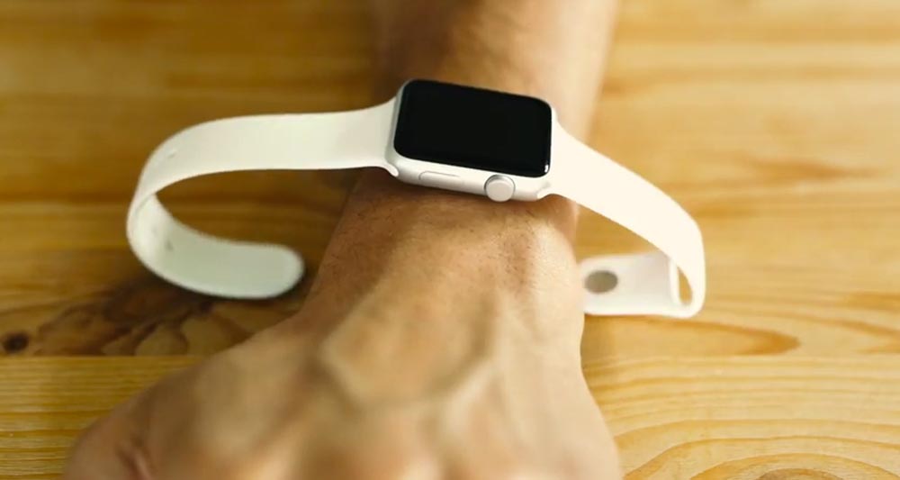 Here's the Apple Watch Unboxing Itself