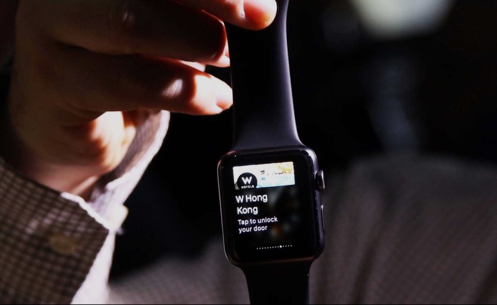 The Worst Apple Watch Review You'll Read Today